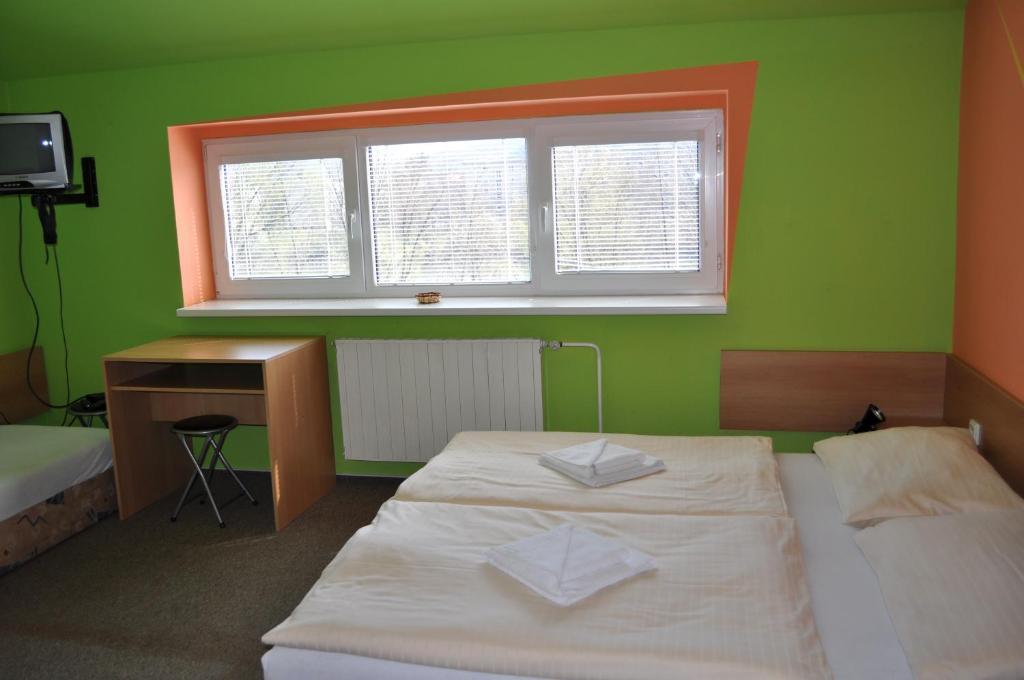 Sport Hotel Ostrov Trencin Quarto foto