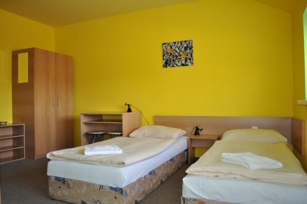 Sport Hotel Ostrov Trencin Quarto foto